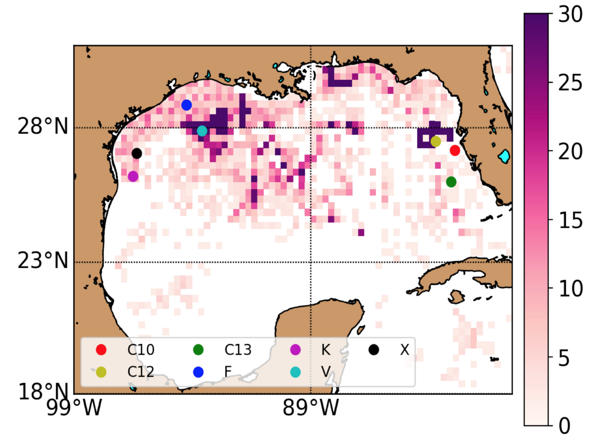 Density plot of WOD in-situ salinity data per bin of 0.25° from April 2015 to December 2017
